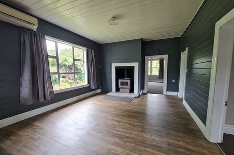 Photo of property in Dwg & Ex Dairy Factory, 25 Old Normanby Road, Okaiawa, Hawera, 4678