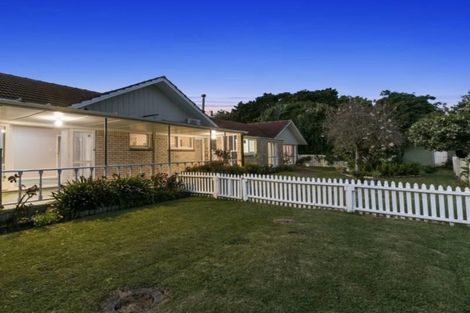 Photo of property in 14a Carnoustie Drive, Wattle Downs, Auckland, 2103