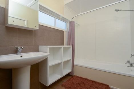 Photo of property in 35 Claude Street, Fairfield, Hamilton, 3214