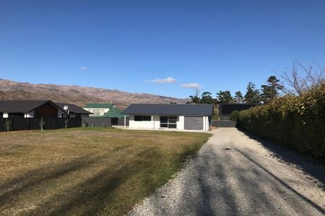 Photo of property in 20 Pisa Moorings Road, Mount Pisa, Cromwell, 9383