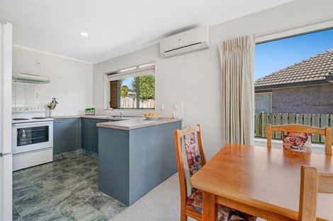 Photo of property in 6 The Boulevard, Red Beach, 0932