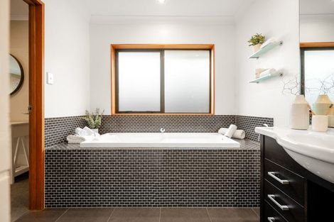 Photo of property in 78 Harrowfield Drive, Harrowfield, Hamilton, 3210