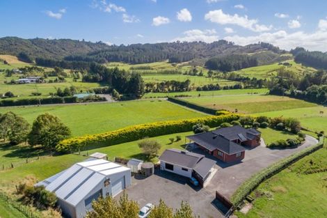 Photo of property in 25 Johnsons Road, Blue Mountains, Upper Hutt, 5371