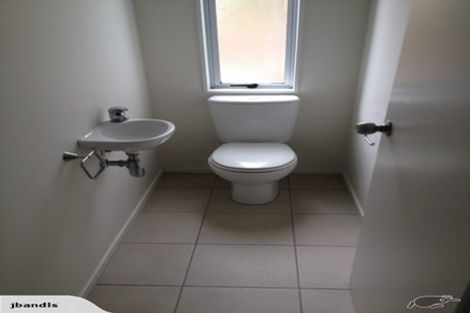 Photo of property in 32 Albionvale Road, Glen Eden, Auckland, 0602