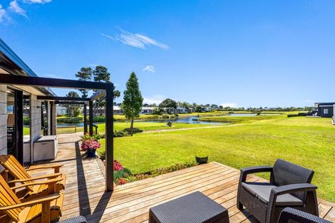 Photo of property in 105 Rangiora Crescent, Matarangi, Whitianga, 3592
