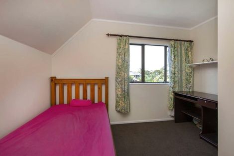 Photo of property in 1/22 Bramley Drive, Farm Cove, Auckland, 2012