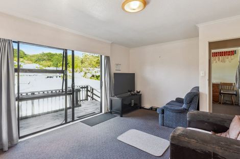 Photo of property in 2/17 Rose Street, Ranui, Porirua, 5024