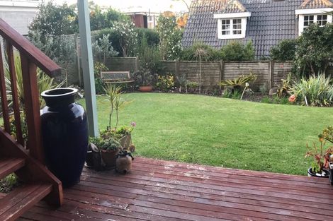 Photo of property in 23a Bournemouth Terrace, Murrays Bay, Auckland, 0630