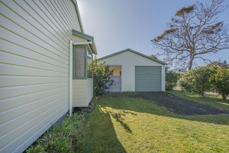 Photo of property in 2 Winderton Way, Pauanui, Hikuai, 3579