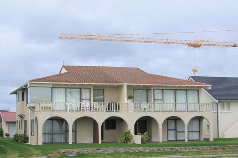 Photo of property in 16b Marine Parade, Mount Maunganui, 3116