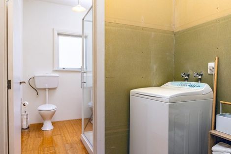 Photo of property in 65 Broadway, Picton, 7220