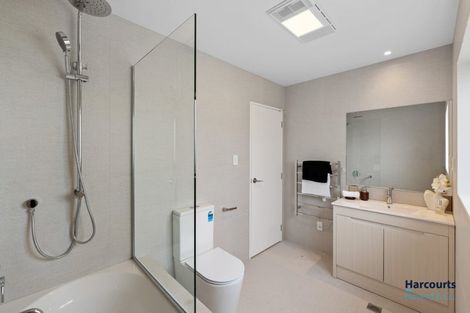 Photo of property in 22 Waimarie Drive, Karaka, 2578