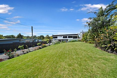 Photo of property in 18 Kitewaho Road, Swanson, Auckland, 0816