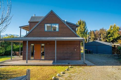 Photo of property in 4 Parry Crescent, Lake Hawea, Wanaka, 9382