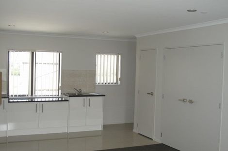 Photo of property in 6/4 Wallson Crescent, Wiri, Auckland, 2104