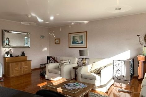 Photo of property in 35 Kitchener Road, Takapuna, Auckland, 0622