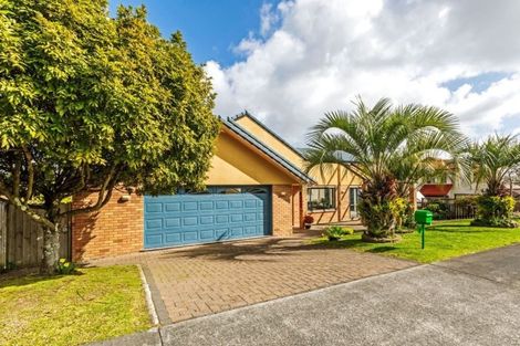 Photo of property in 3 Margaret Henry Crescent, Oteha, Auckland, 0632