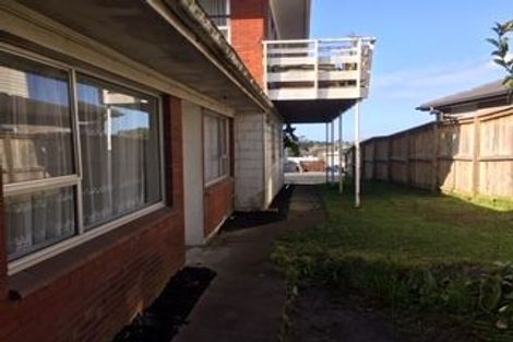 Photo of property in 2/124 Station Road, Papatoetoe, Auckland, 2025