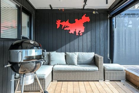 Photo of property in 8 Nikau Road, Oneroa, Waiheke Island, 1081