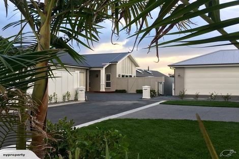 Photo of property in 35 Cassinia Close, Papamoa Beach, Papamoa, 3118