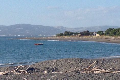 Photo of property in 255 Marine Parade, Eastbourne, Lower Hutt, 5013