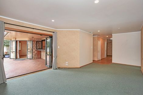 Photo of property in 4 Vela Place, Clarks Beach, 2122