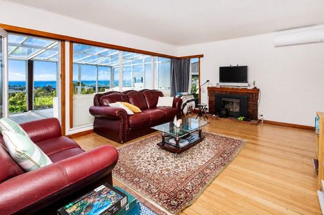Photo of property in 211 East Coast Road, Castor Bay, Auckland, 0620