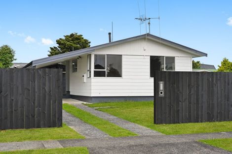 Photo of property in 17 Enfield Street, Nawton, Hamilton, 3200