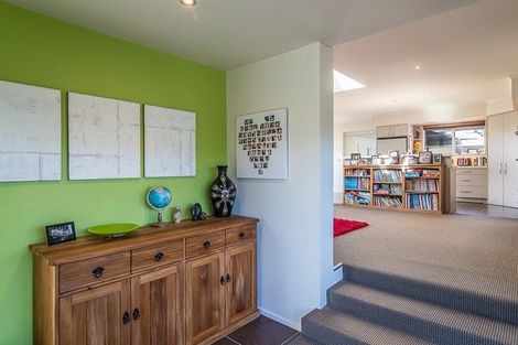 Photo of property in 32 Kapanui Road, Waikanae, 5036