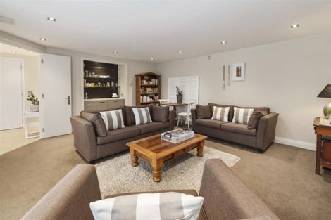 Photo of property in 270 Hurstmere Road, Takapuna, Auckland, 0622