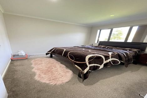 Photo of property in 3 Addison Drive, Glendene, Auckland, 0602