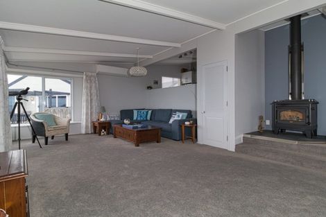 Photo of property in 111 North Shore Road, Eskdale, Napier, 4182