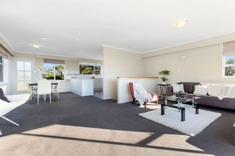Photo of property in 353 Marine Parade, New Brighton, Christchurch, 8061