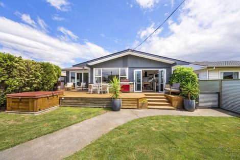 Photo of property in 129 Riverbend Road, Onekawa, Napier, 4110