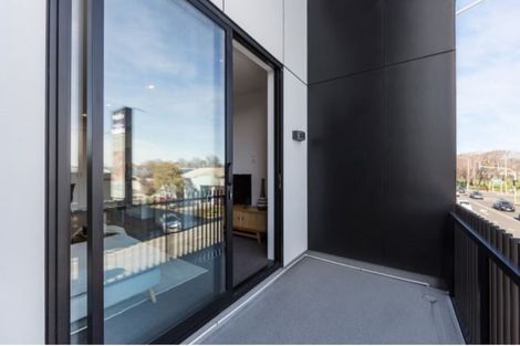 Photo of property in 2/4 Waverley Street, Sydenham, Christchurch, 8023