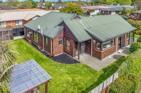 Photo of property in 6 Westgrove Avenue, Avonhead, Christchurch, 8042