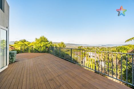 Photo of property in 27 Meadowbank Drive, Belmont, Lower Hutt, 5010