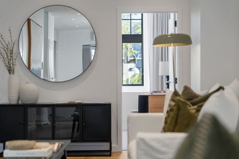 Photo of property in 1/11 Courtenay Place, Te Aro, Wellington, 6011