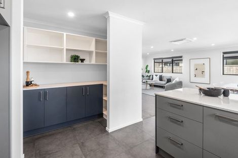 Photo of property in 18 Maui Place, Spotswood, New Plymouth, 4310