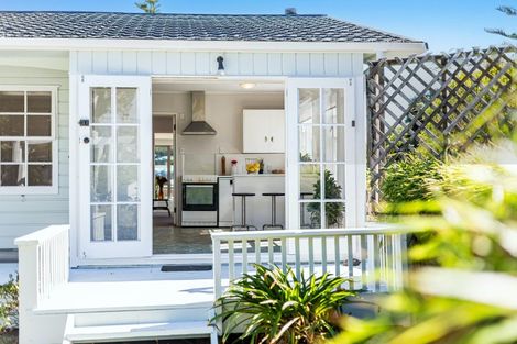 Photo of property in 217 Rosetta Road, Raumati South, Paraparaumu, 5032