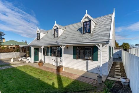 Photo of property in 1 Duthie Street, Milton, 9220