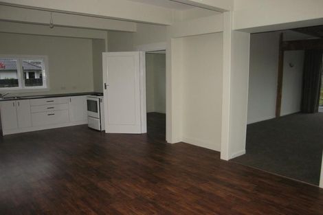 Photo of property in 23 Garreg Road, Fendalton, Christchurch, 8052