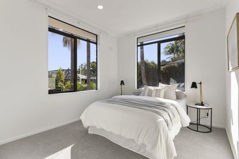 Photo of property in 11c Glendhu Road, Bayview, Auckland, 0629