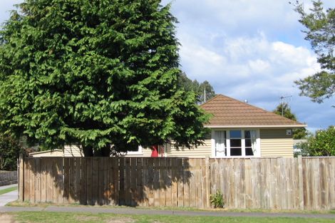 Photo of property in 100 Hinemoa Avenue, Taupo, 3330