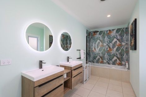 Photo of property in 7 Waimea Road, Nelson South, Nelson, 7010