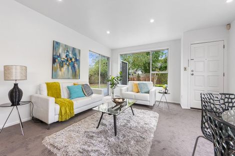 Photo of property in 21 De Bloge Place, Burwood, Christchurch, 8061