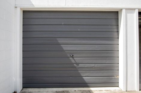 Photo of property in 2/28 Aikmans Road, Merivale, Christchurch, 8014