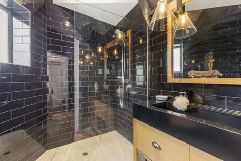 Photo of property in 1g Eversleigh Road, Belmont, Auckland, 0622