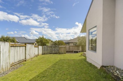 Photo of property in 22 Logan Way, Kelvin Grove, Palmerston North, 4414