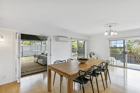 Photo of property in 2/11 Felton Mathew Avenue, St Johns, Auckland, 1072
